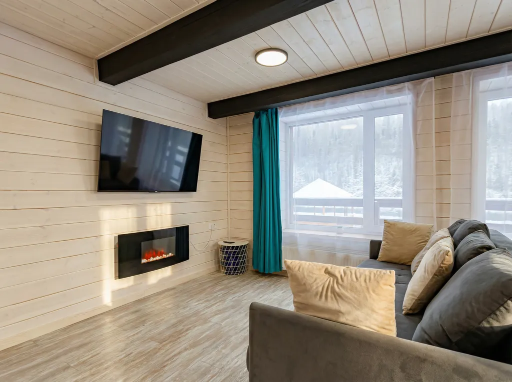 Уютные домики на берегу реки Косьва