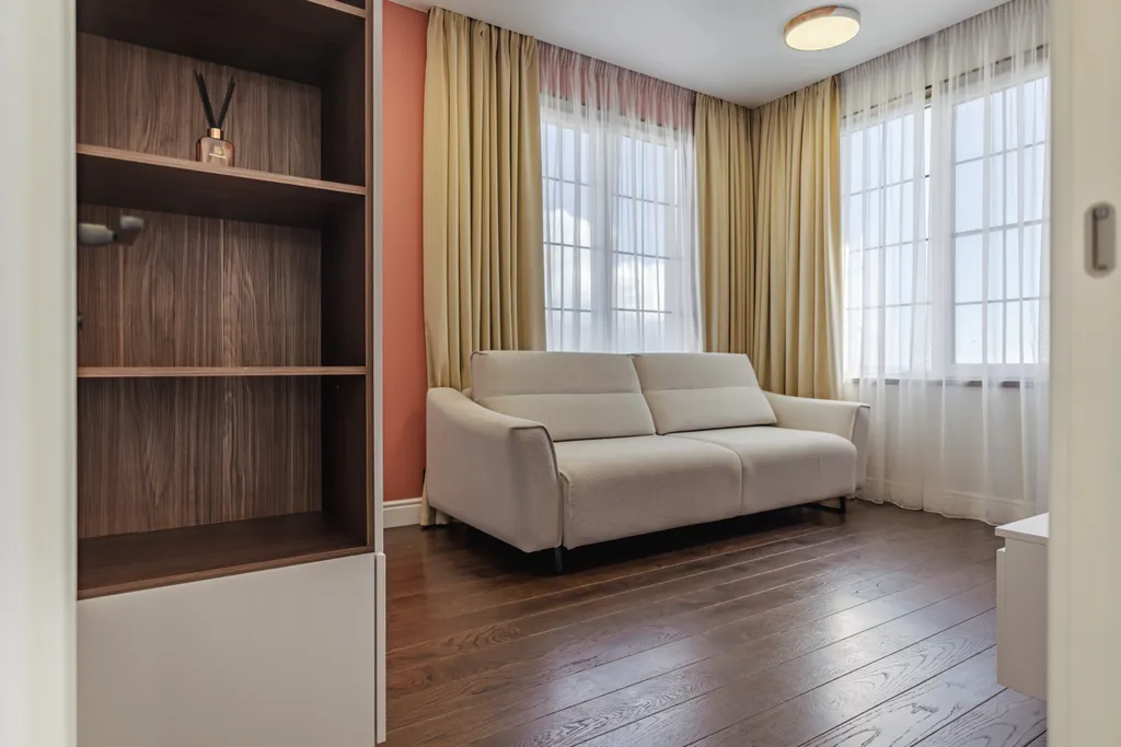 Дом с видом на море, горы, и теплым бассейном