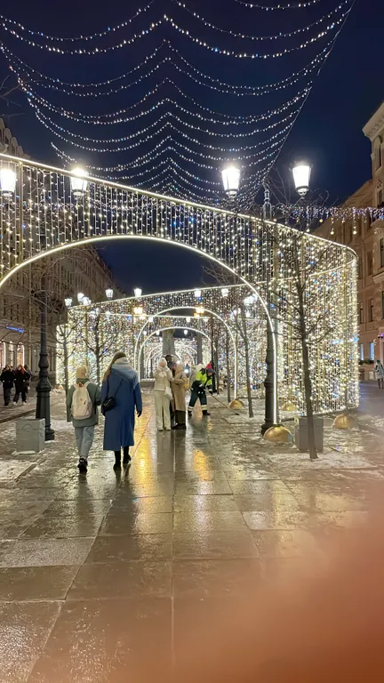 Центр Вид- река,  кораблики Версаль