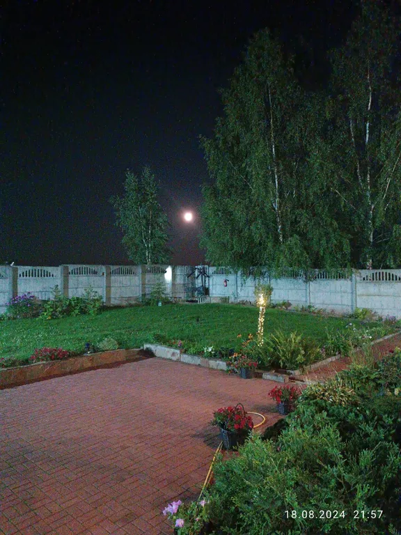 Уютный дом с видом на реку