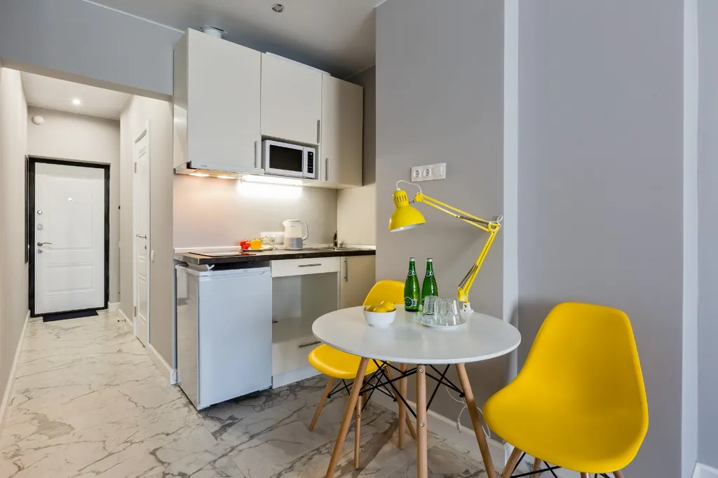 Laspace apart очень большая кровать + диван кровать 3 местный