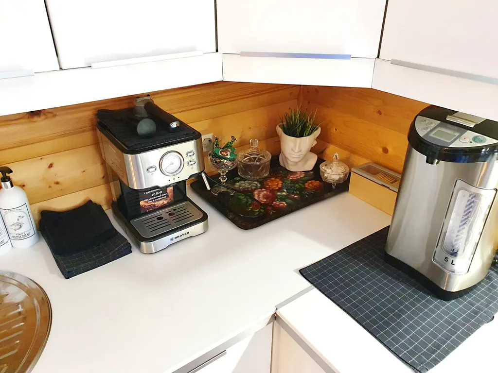 Просторный дом с банькой и видом на храм