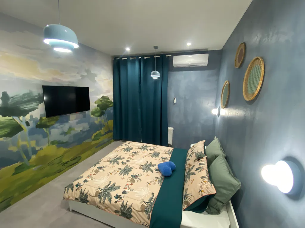 Двухкомнатная квартира с дизайнерским решением