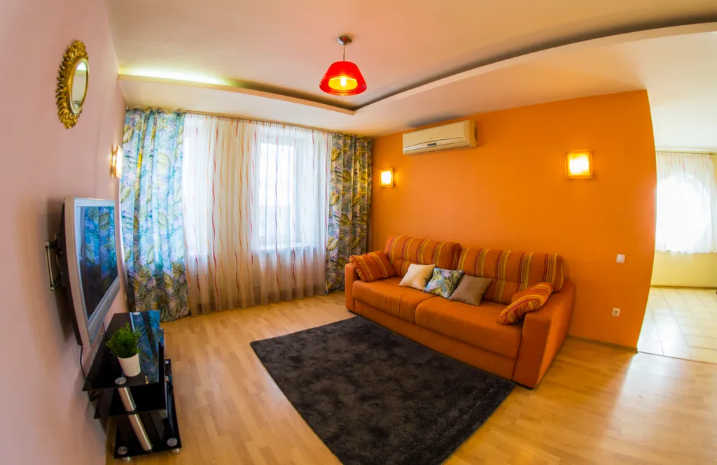 Из окна город как на ладони