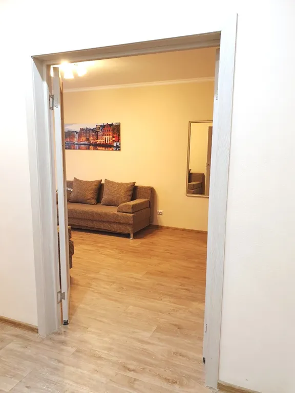 Дом напротив поликлиники