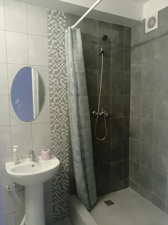 Квартира Комната — Бжид