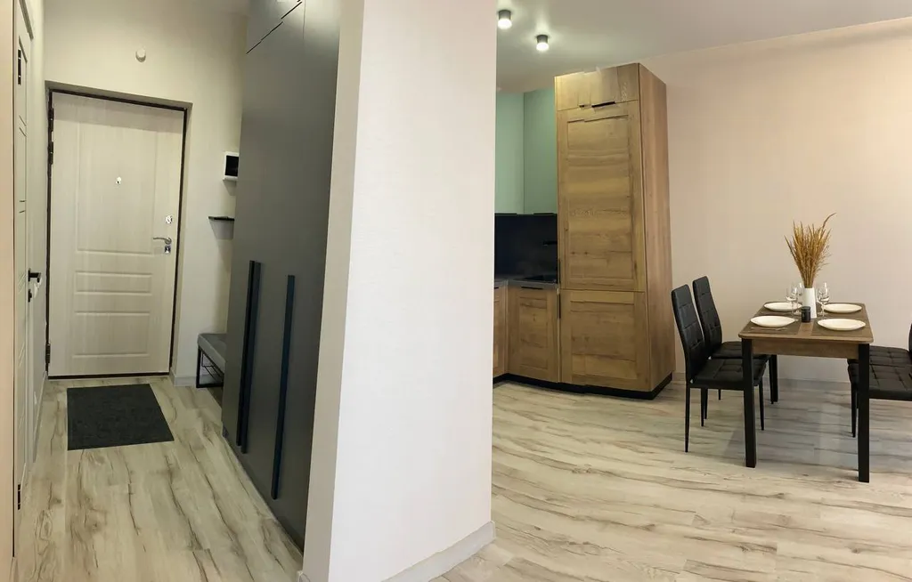 Видовая 2-комнатная квартира в 10 минутах от центра города