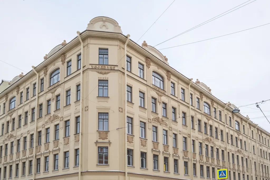 Дизайнерская квартира у метро