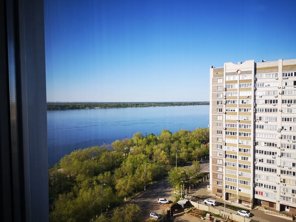 Уютная квартира с видом на берег реки Волга