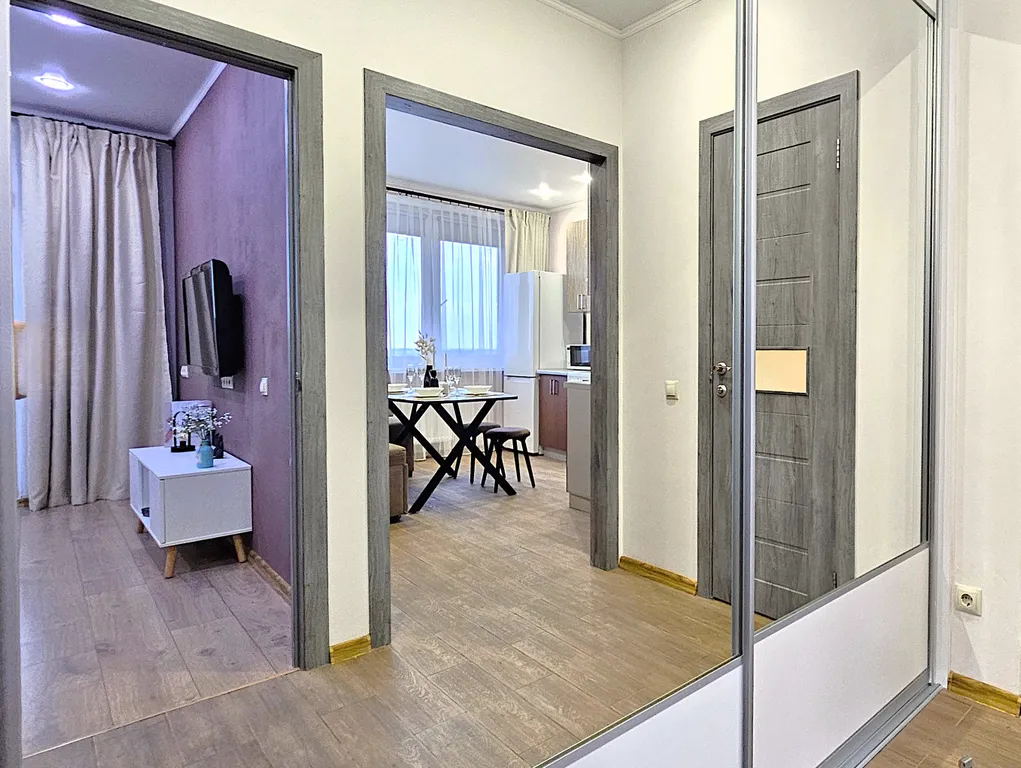 Квартира Апартамент рядом с ТРЦ СитиМолл — Тюмень