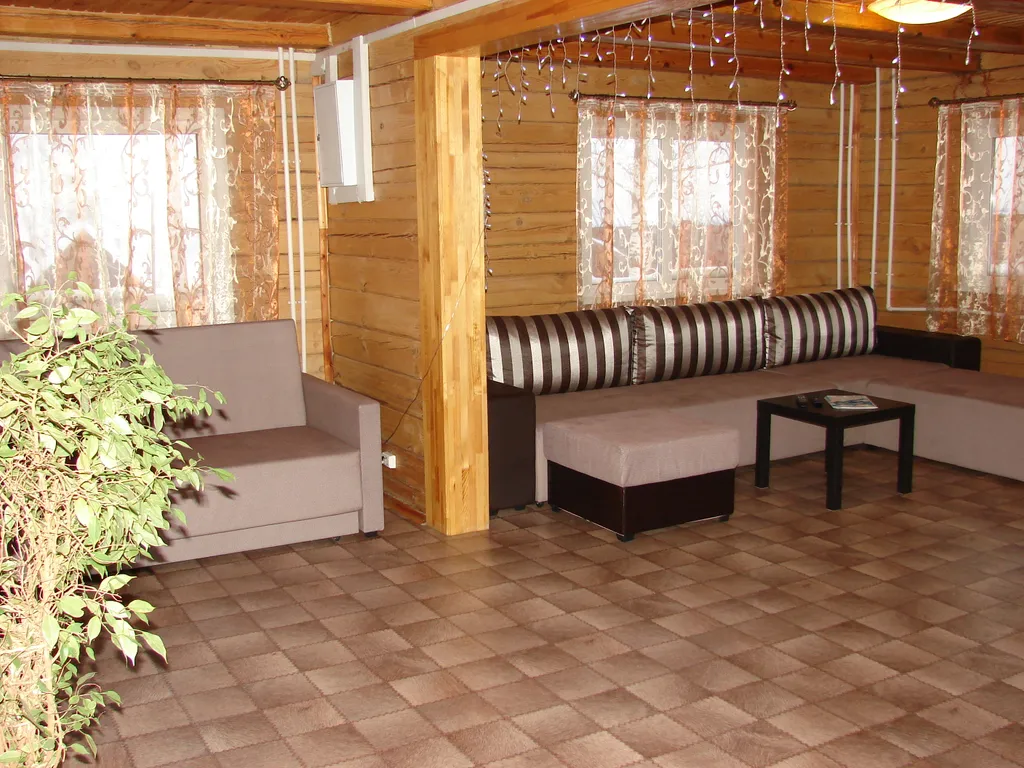 Уютный коттедж для семейного отдыха с домашним кинотеатром.