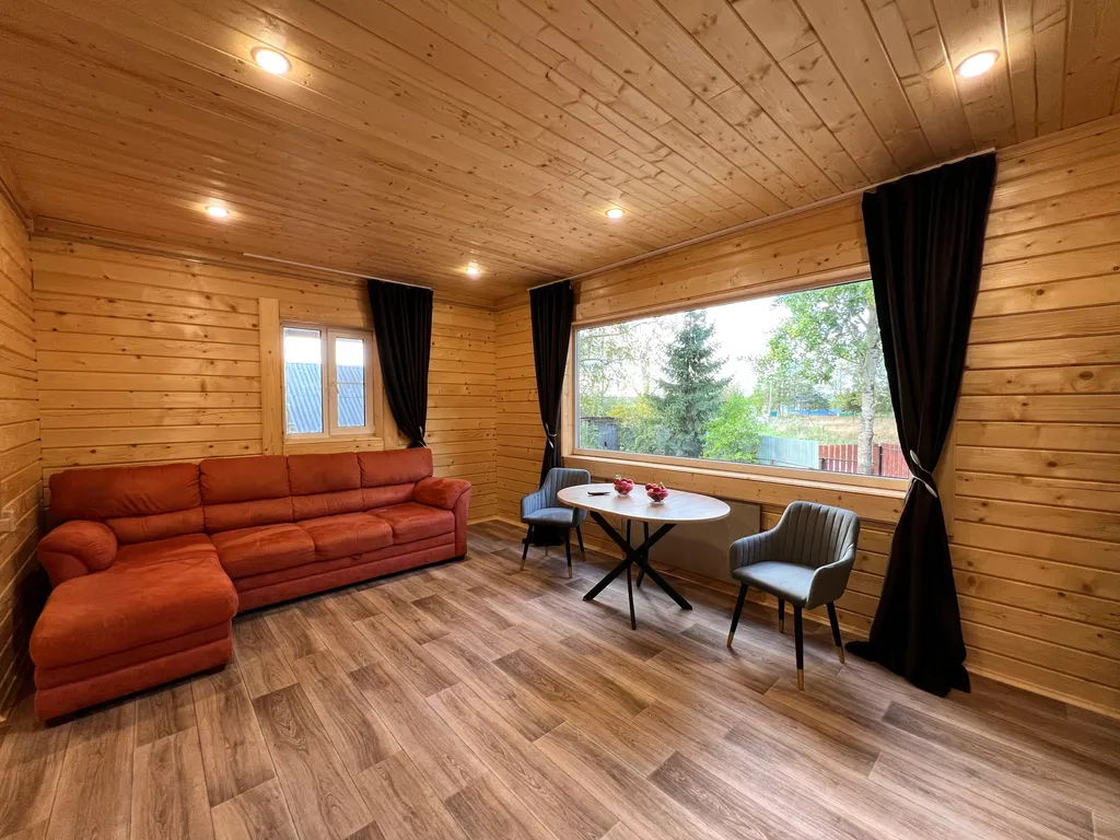 Уютный домик с баней с видом на монастырь