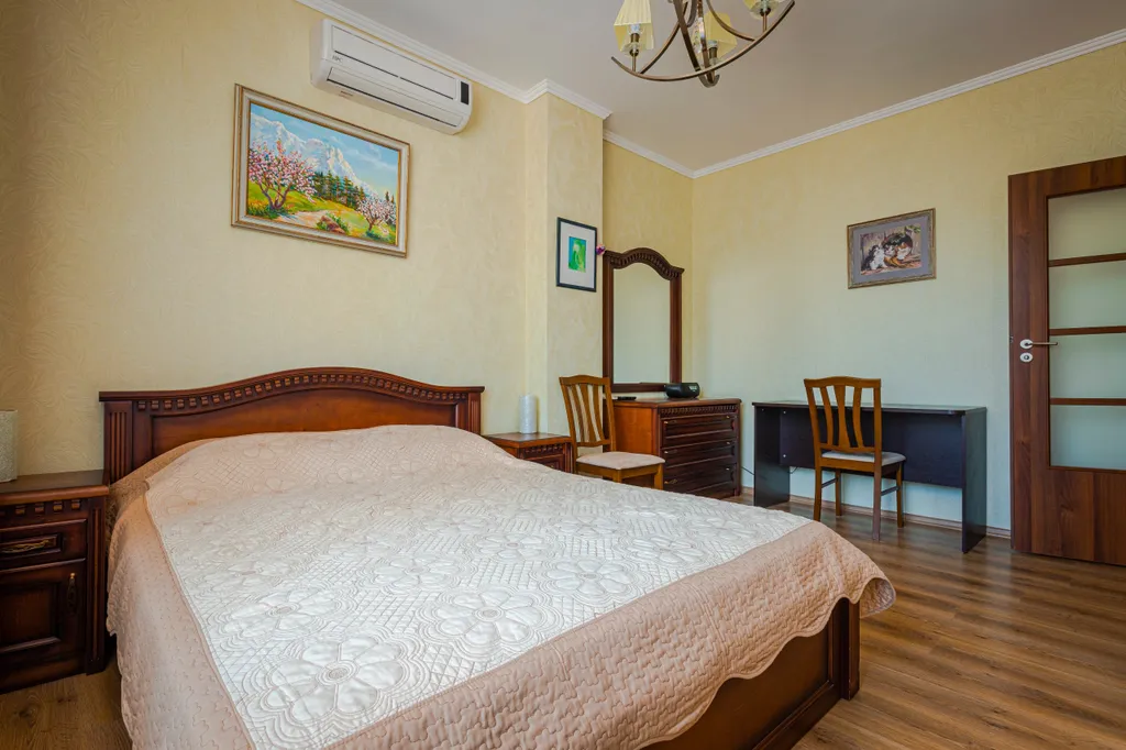 Алупка, 3-х комнатная квартира в ЖК Испанская деревня