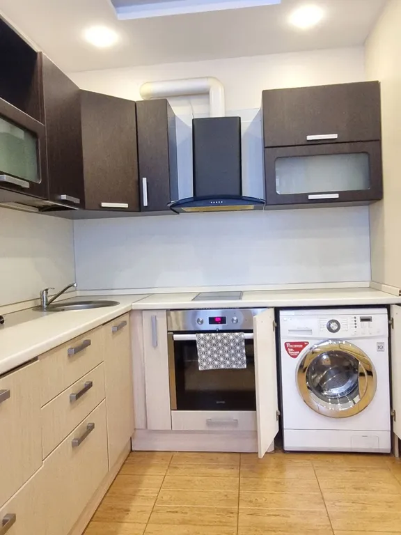 Отличная студия в шаговой доступности от ИРГУПС