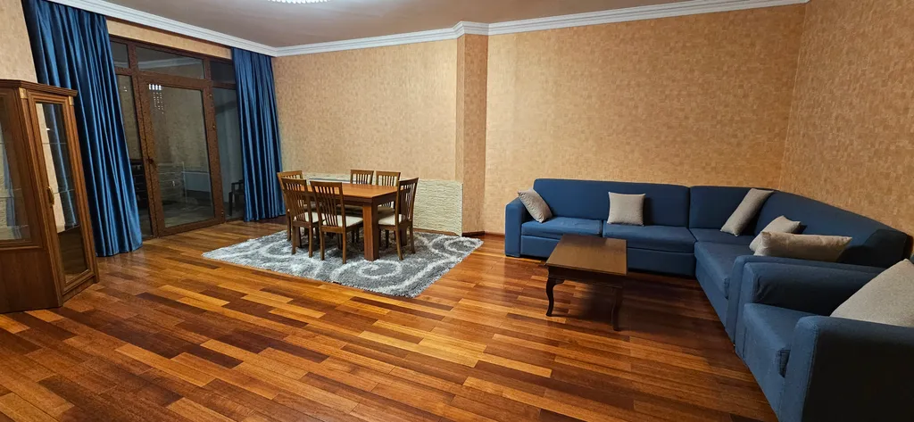 Квартира с видом на Пламенные Башни