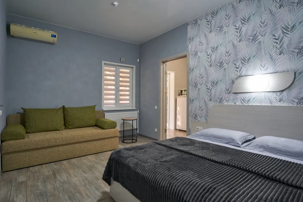 Коттедж Отдельная часть дома с беседкой рядом с парком и пляжем Учкуевка — Севастополь