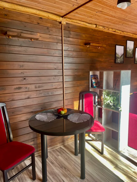 Домик-студия с видом на горы, на территории турбазы