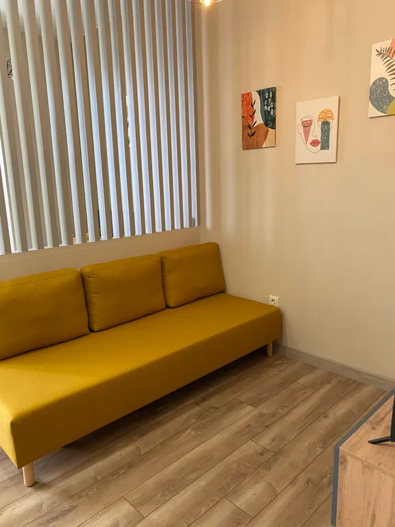 Яркая уютная студия с закрытой территорией