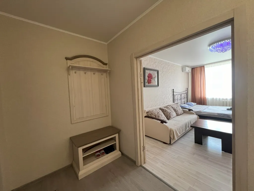 В центре новый дом