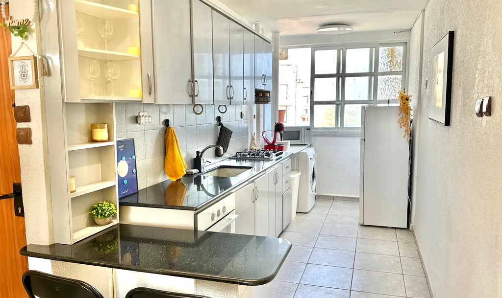 Потрясающие 2-комнатные апартаменты на берегу моря