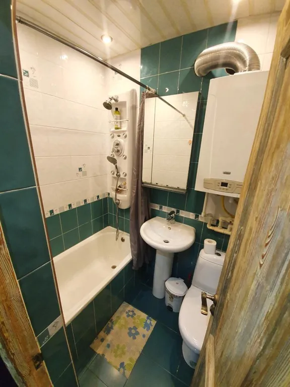 Часть дома из 3-комнат, с отдельным входом в центре курортной зоны