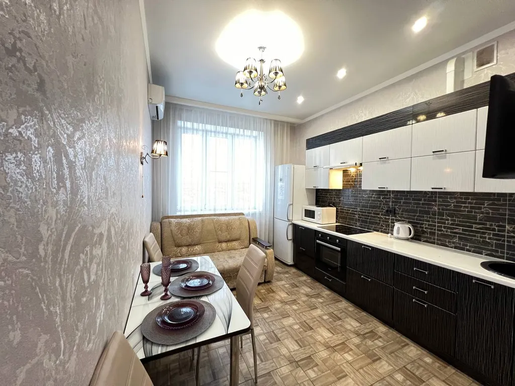 Двухкомнатная в центре в новом доме