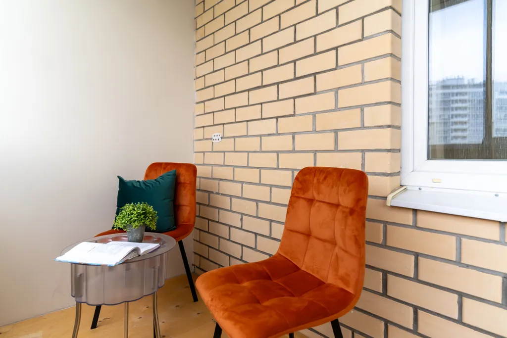 Дизайнерская двушка с биокамином