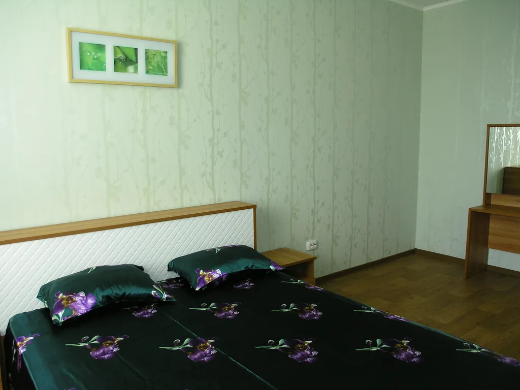 Просторная комфортабельная 2-комнатная квартира в многоэтажном доме