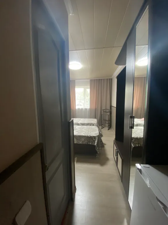 Уютный номер с двумя отдельными кроватями