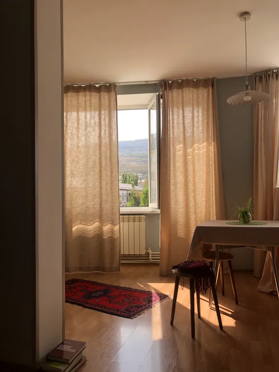 Студия с видом на Тарки-Тау