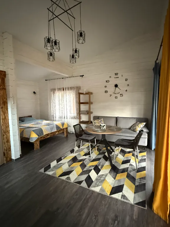 Уютный дом вдали от шума