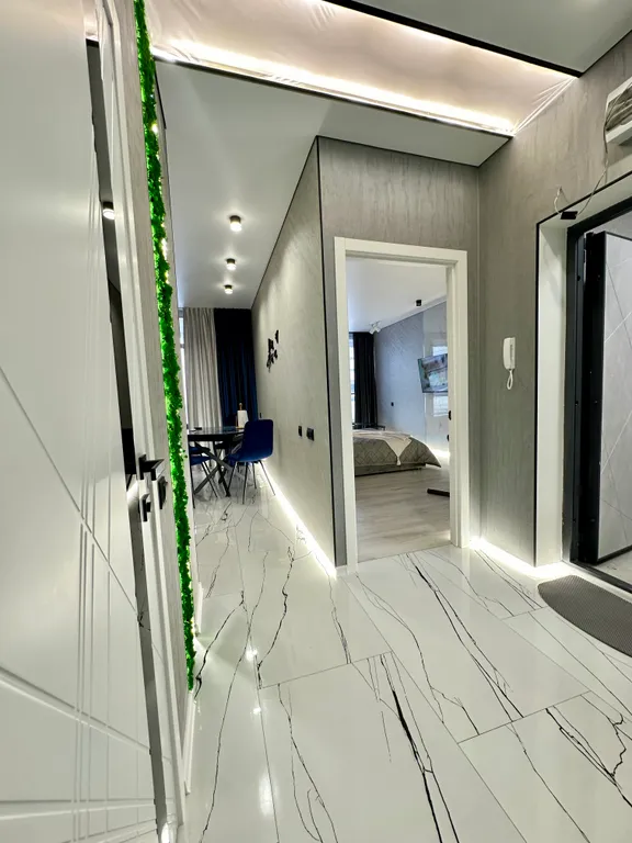 Апартаменты рядом со сквером