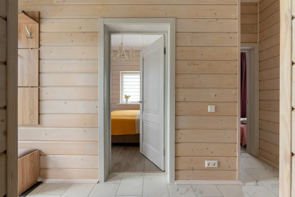 Уютный новый коттедж у озера