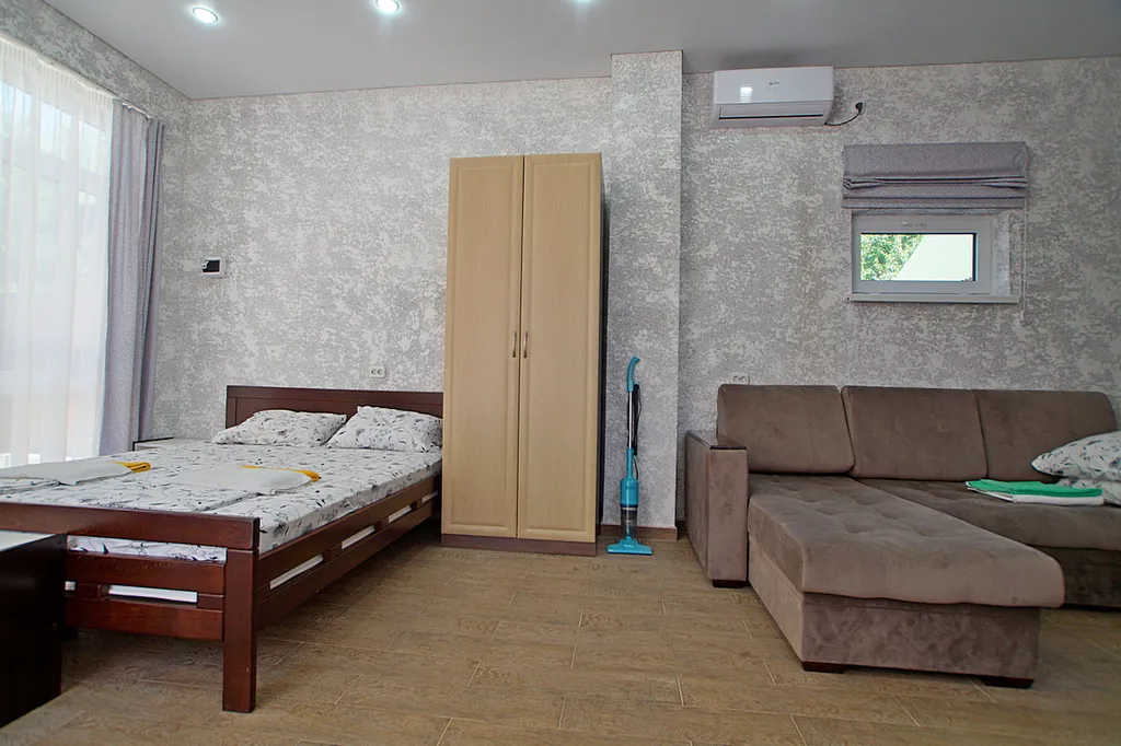 Квартира с витражными окнами