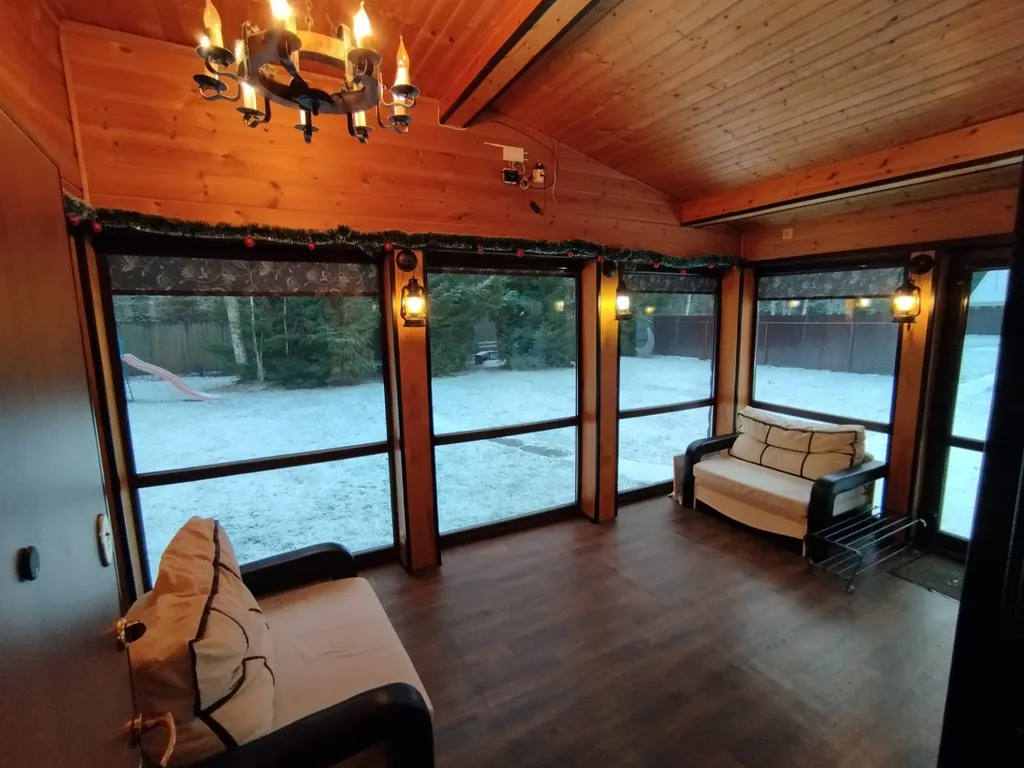 Дом шале с сауной и уличным бассейном