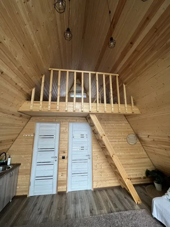 Коттедж Дом на первой береговой линии с видом на озеро номер Аб — Лабинск