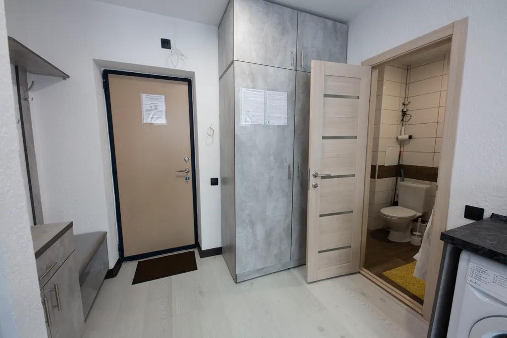 Студия в районе Нефтегаза на Мельникайте