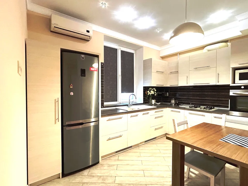 Квартира в центре рядом метро площадь Победы