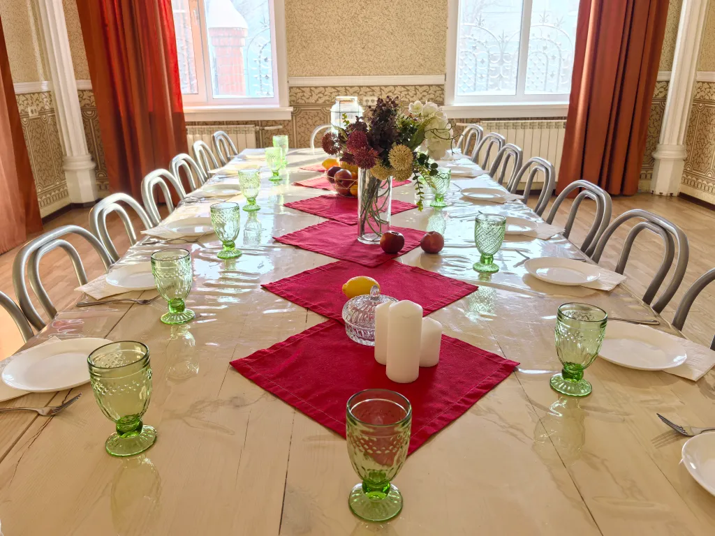 Коттедж в центре города с бассейном