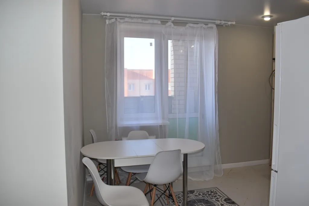 Новая дизайнерская квартира с новым ремонтом и мебелью