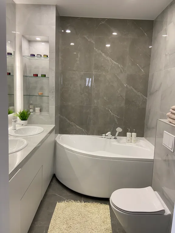 Комфортная квартира с высокими потолками около Корстона