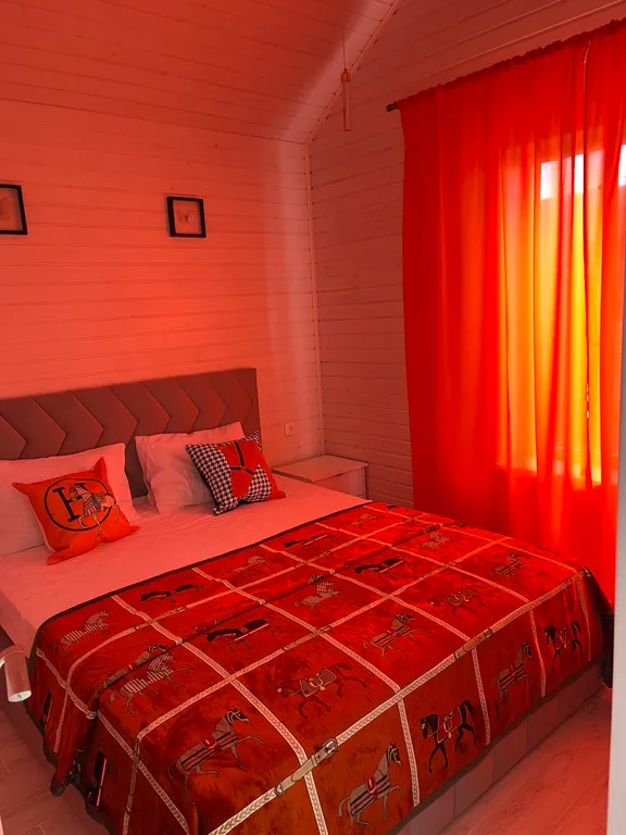 Уютный дом с бассейном