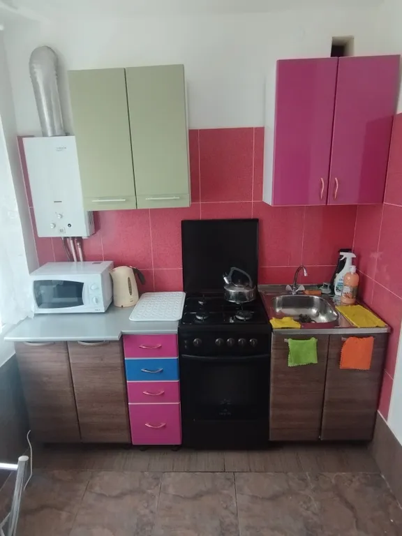 Горячая вода, тёплая уютная квартира в центре города 5 минут от трассы