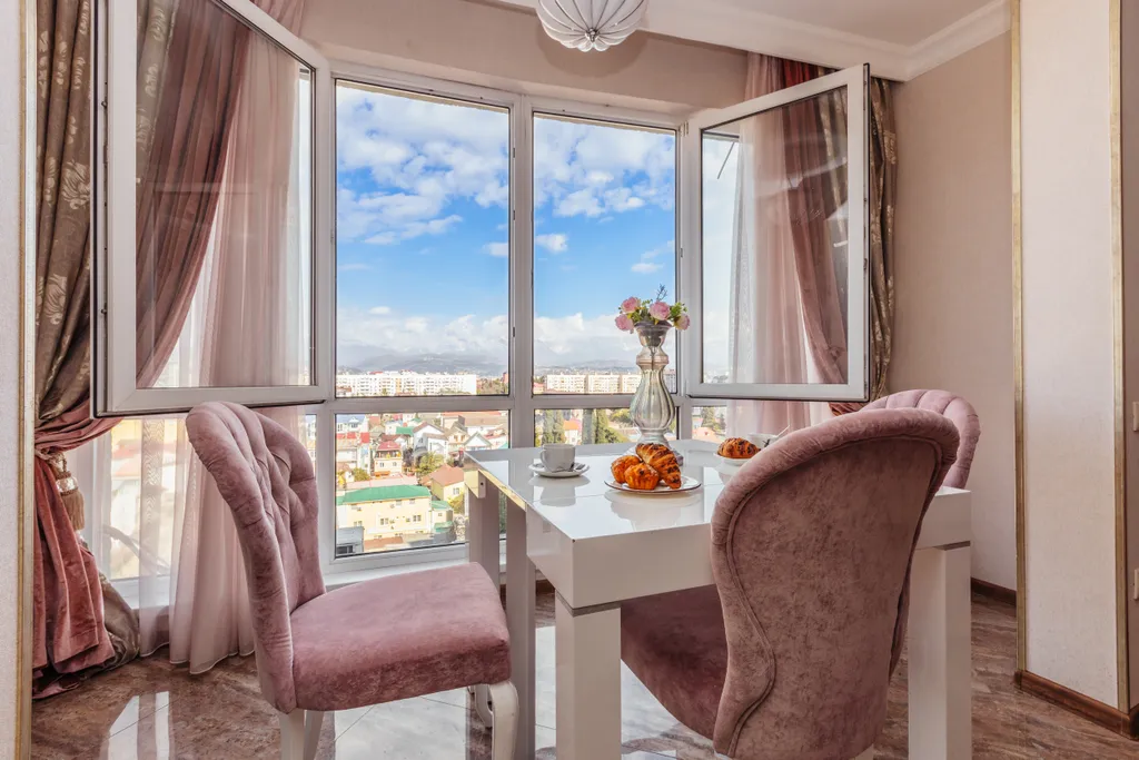 Большая квартира у моря