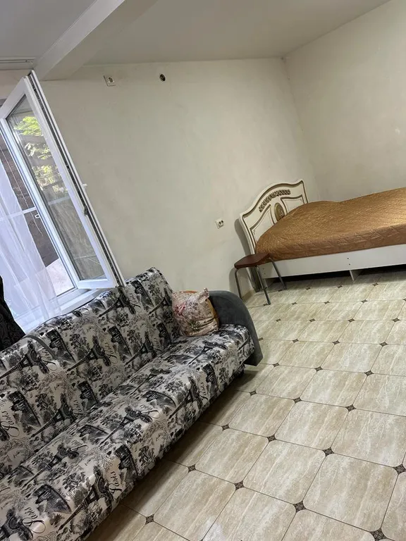 Студия в тихом районе, без комиссии, без животных