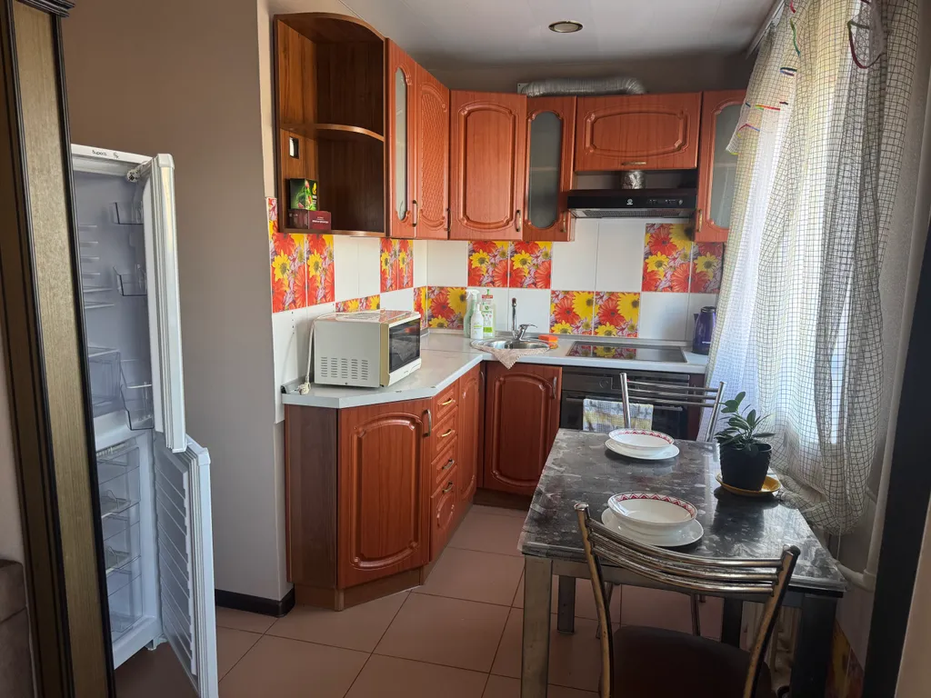 Ухоженная 3х комнатная квартира в центре города — аренда посуточно в Нижнеудинск