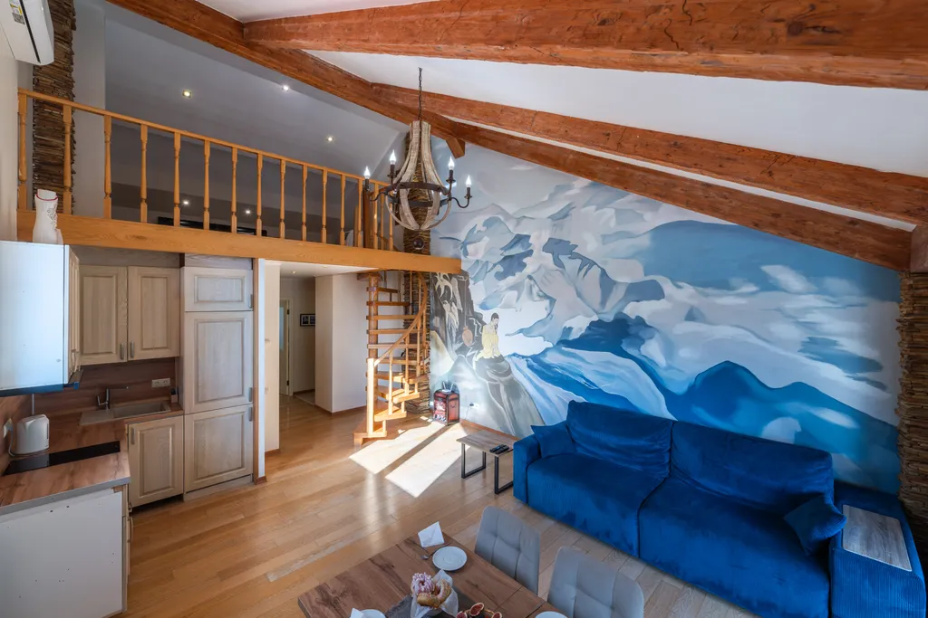 Двухуровневые апартаменты на 4 этаже, панорамные виды