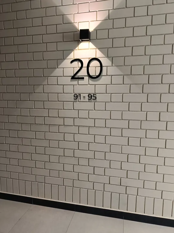 Loft-Корней, Нейро, Кристалл квартира