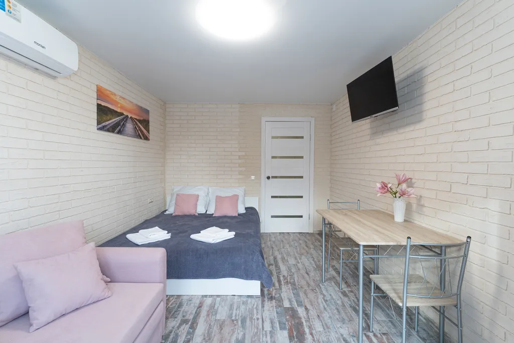 Дом с баней и бассейном