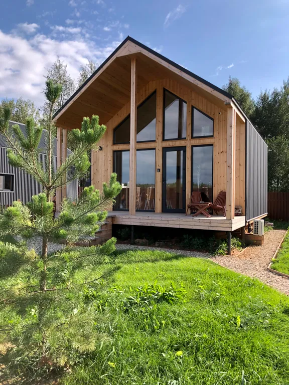 Дом с сауной у пруда